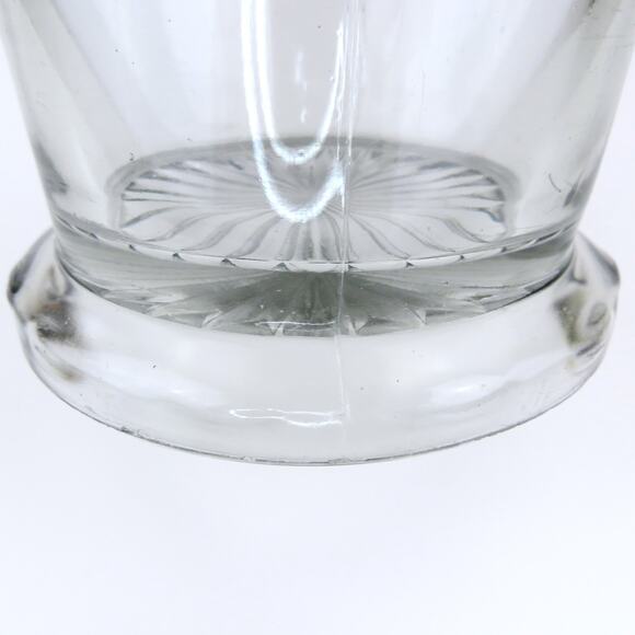 Vtg Indiana Glass Diamond Point Clear Pitcher 52oz Pressed Glass Small Chip - Picture 12 of 13